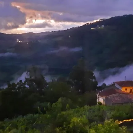 Dom wakacyjny Casa Da Vina - Ribeira Sacra Nogueira De Ramuin